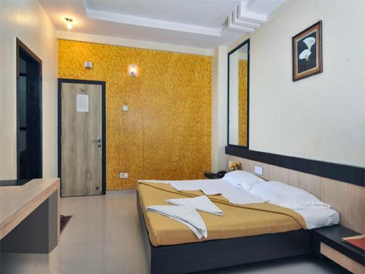 Hotel Shri Krishna Shirdi Dış mekan fotoğraf