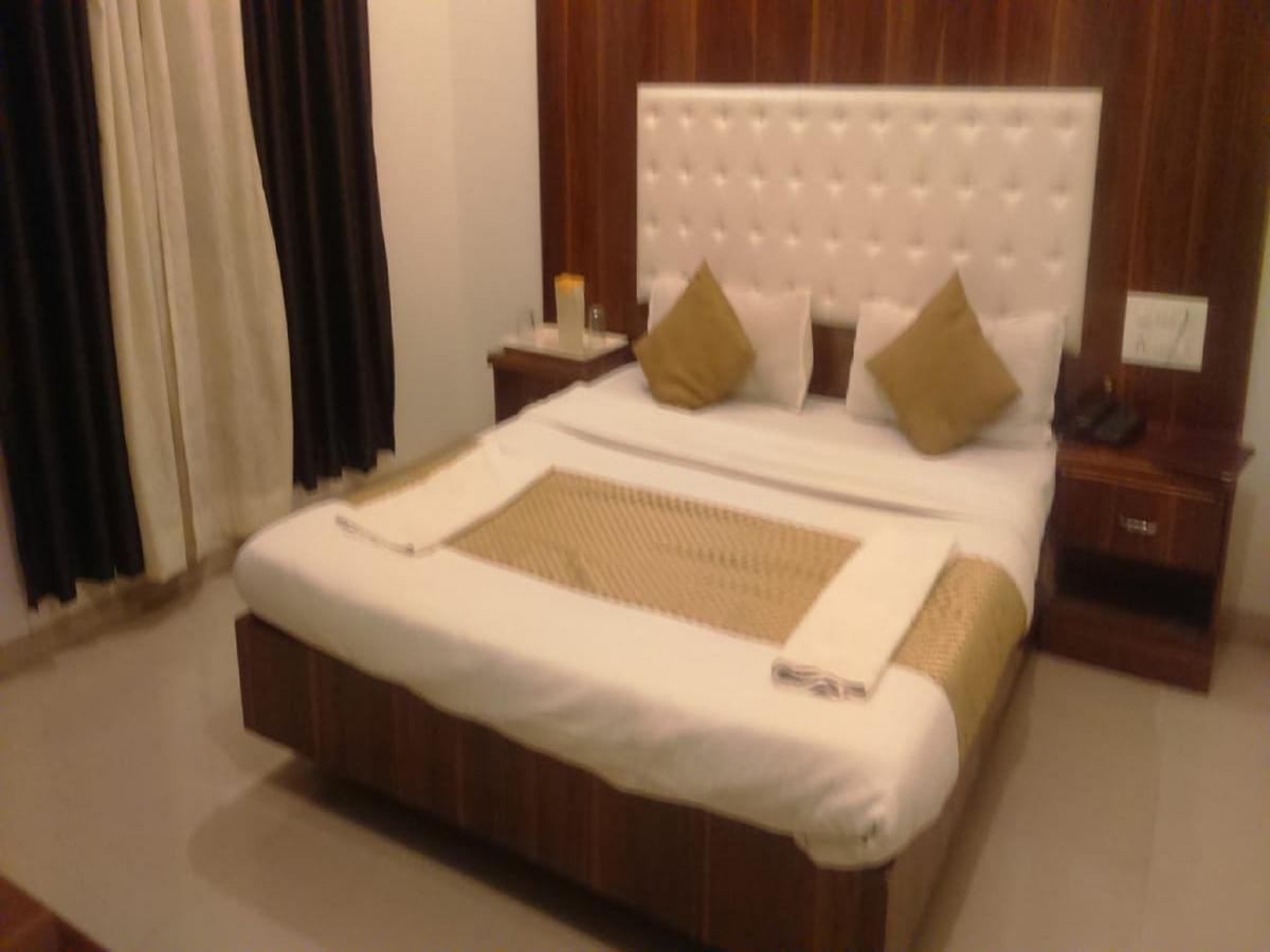 Hotel Shri Krishna Shirdi Dış mekan fotoğraf