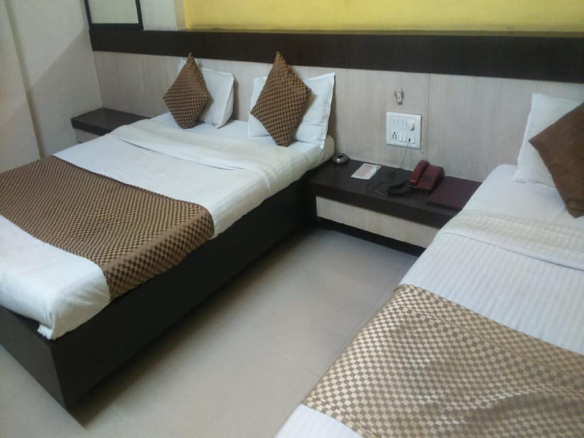Hotel Shri Krishna Shirdi Dış mekan fotoğraf